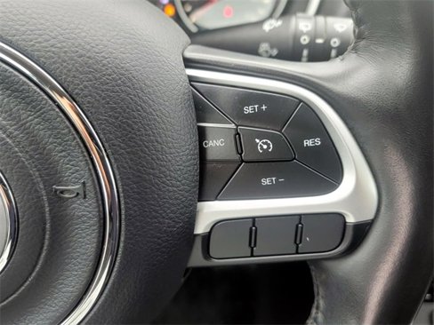 Used 2020 Jeep Compass Latitude image 19