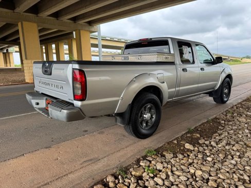 Used 2004 Nissan Frontier XE w/ (PWR) Pwr Pkg image 3