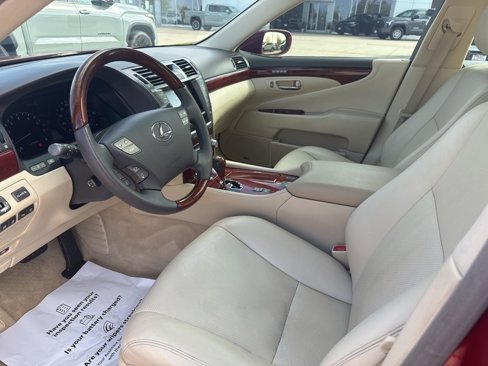 Used 2011 Lexus LS 460 image 6