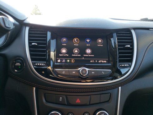 Used 2022 Chevrolet Trax LT w/ LT Convenience Package image 35