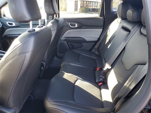 New 2025 Jeep Compass Latitude image 10