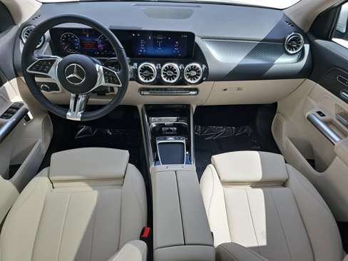 Certified 2025 Mercedes-Benz GLA 250 image 10