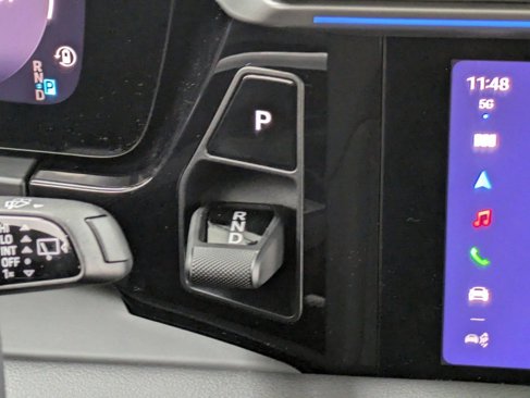 Used 2024 Porsche Macan 4 Electric image 19