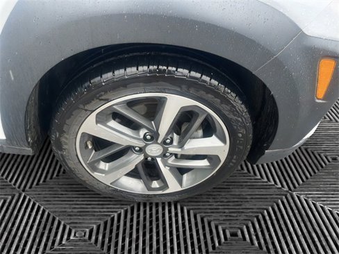 Used 2020 Hyundai Kona Limited image 10