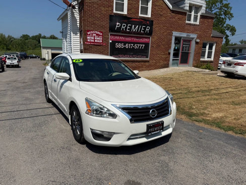 Used 2015 Nissan Altima 2.5 S w/ Sport Value Package image 2