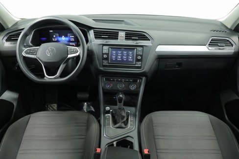 Used 2022 Volkswagen Tiguan S image 9