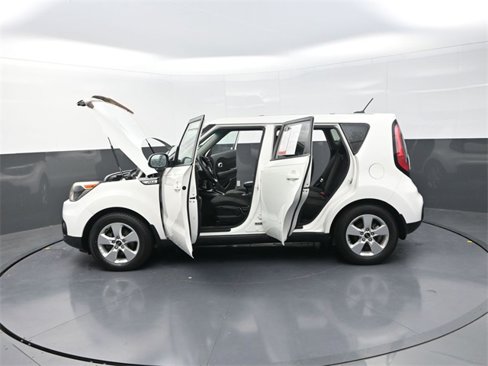 Used 2019 Kia Soul image 38