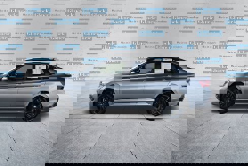 Used 2024 Volkswagen Jetta SE w/ Black Wheel Package image 9