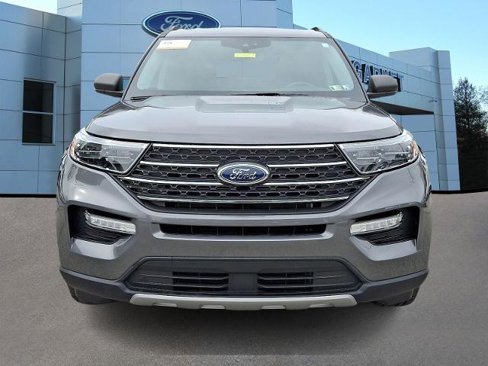 Certified 2023 Ford Explorer XLT w/ Equipment Group 202A image 2