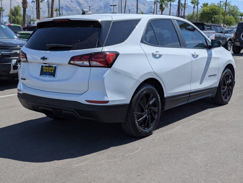 Used 2023 Chevrolet Equinox LS w/ LS Convenience Package image 2