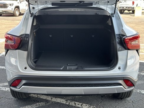 New 2025 Chevrolet Trax LT w/ Driver Confidence Package image 8