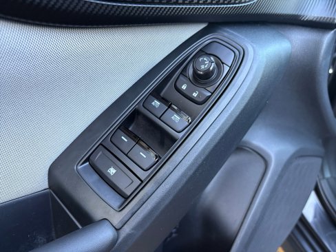 Used 2019 Subaru Crosstrek 2.0i Premium image 27