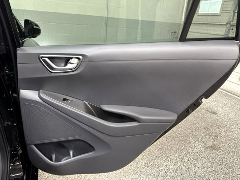 Used 2022 Hyundai Ioniq SEL image 21
