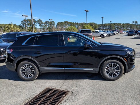 Certified 2023 Lincoln Nautilus AWD w/ Premium Package image 3
