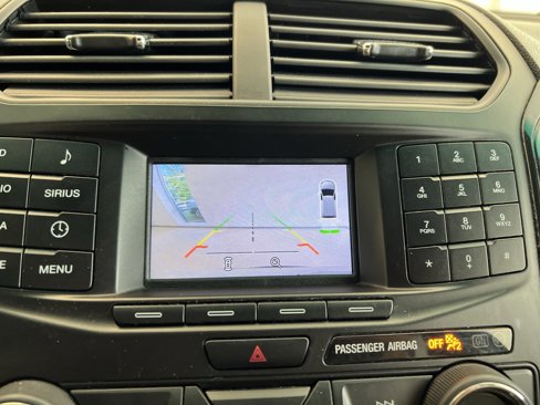 Used 2017 Ford Explorer XLT image 14