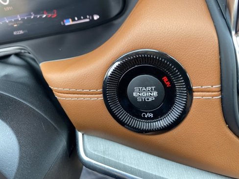 Certified 2022 Jeep Compass Limited w/ Elite Group image 18