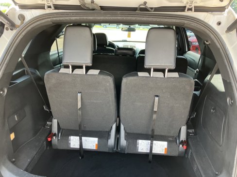 Used 2017 Ford Explorer XLT w/ Equipment Group 202A image 18
