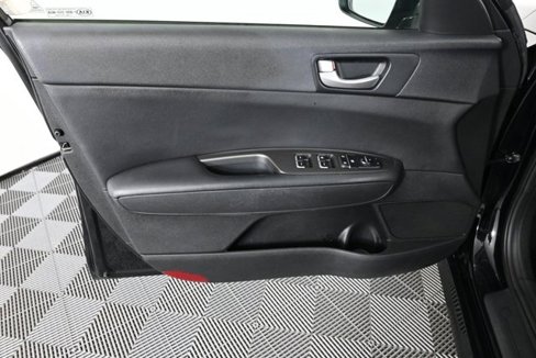 Used 2020 Kia Optima LX image 17