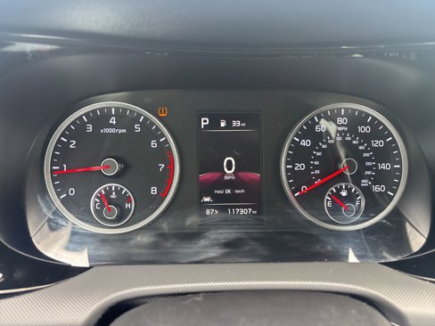 Used 2022 Kia K5 LXS image 10