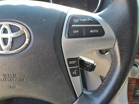 Used 2013 Toyota Highlander Limited image 29