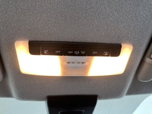 Used 2023 Nissan Kicks SV image 29