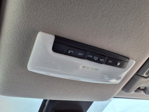 New 2025 Nissan Versa S w/ Trunk Package image 18