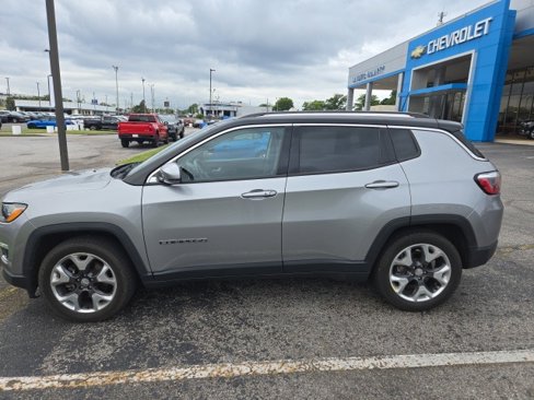 Used 2020 Jeep Compass Limited image 1