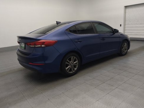 Used 2017 Hyundai Elantra SE image 10