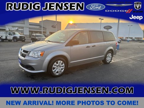 Used 2019 Dodge Grand Caravan SE image 1