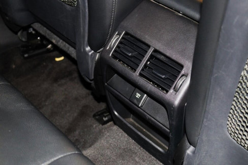 Used 2020 Jaguar E-PACE SE image 58