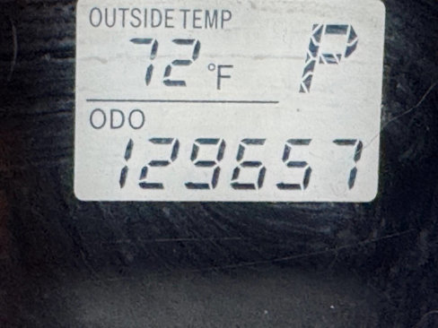 Used 2009 Pontiac Vibe w/ Preferred Package image 23