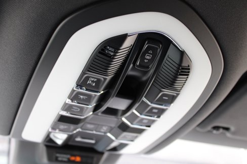 Used 2024 Porsche Macan image 23