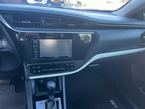 Used 2016 Scion iM image 12