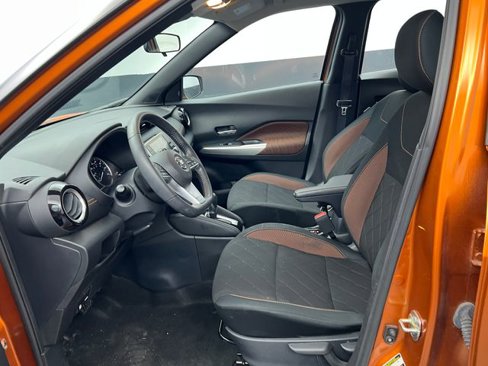 Used 2020 Nissan Kicks SR image 21