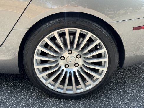Used 2011 Aston Martin Rapide Luxe image 26