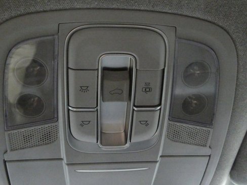 Used 2020 Hyundai Santa Fe Limited image 22