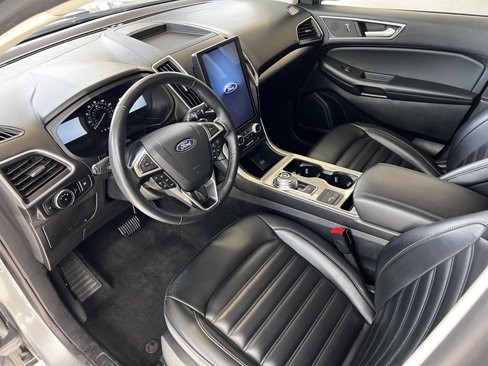 Used 2024 Ford Edge SEL image 17