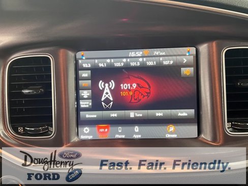 Used 2020 Dodge Charger SXT image 41