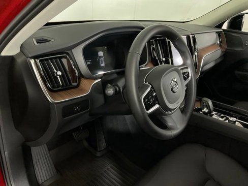 Certified 2024 Volvo XC60 B5 Plus w/ Protection Package Premier image 23