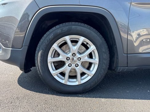 Used 2015 Jeep Cherokee Latitude image 26