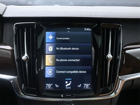 Used 2019 Volvo S90 T6 Momentum image 13