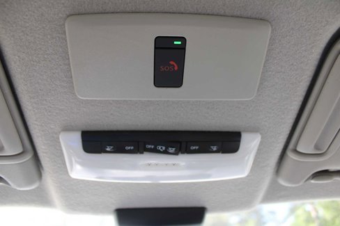 Used 2022 Nissan Kicks SR image 44