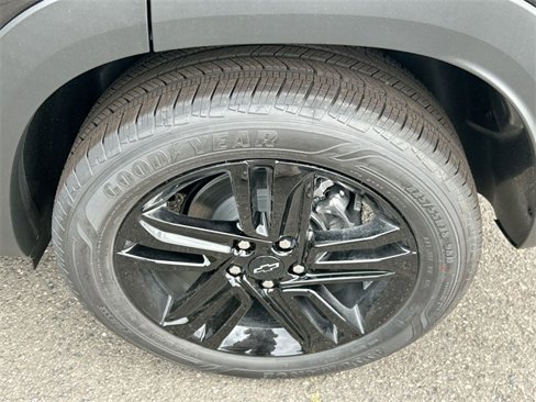 New 2025 Chevrolet Trax ACTIV w/ Sunroof Package image 32