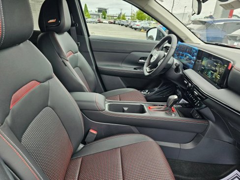 New 2025 Nissan Kicks SR w/ SR Premium Package image 12