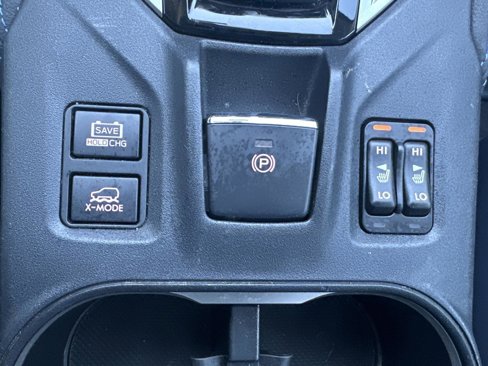 Used 2019 Subaru Crosstrek Hybrid w/ Moonroof Package w/Navigation image 19