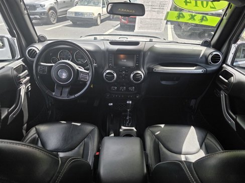 Used 2014 Jeep Wrangler Unlimited Sahara w/ Dual Top Group image 16