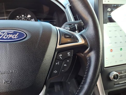 Used 2023 Ford Edge SEL image 21