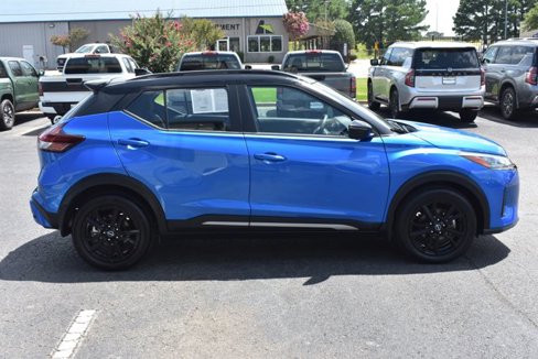 Used 2023 Nissan Kicks SR image 4