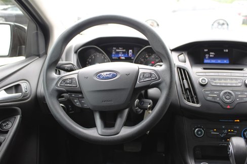 Used 2017 Ford Focus SE image 11