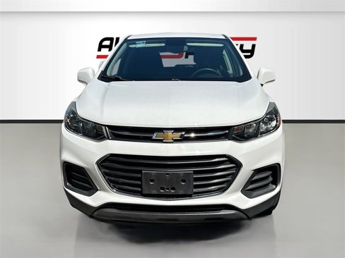 Used 2020 Chevrolet Trax LS w/ Tint and Cruise Package image 2